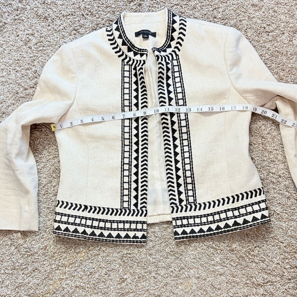 Ann Taylor Creamy White & Black Linen Blend Blazer - Picture 4 of 7